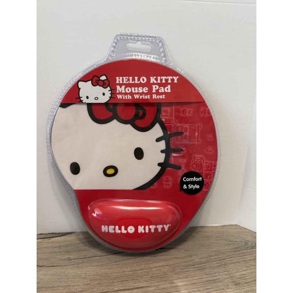 Hello Kitty 2010 Mouse Pad Sakar Sanrio New Factory Sealed